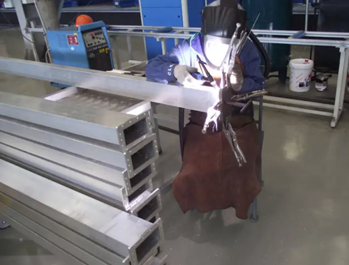 鋁合金型材焊接注意事項(xiàng).png 鋁合金型材焊接注意事項(xiàng).png