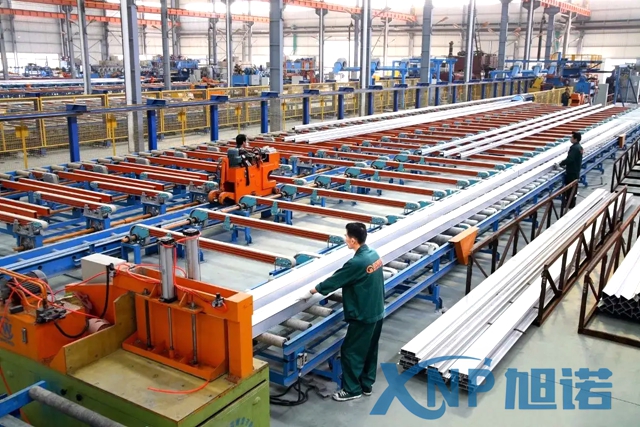 工業(yè)鋁型材加工廠擠壓方法.jpg 工業(yè)鋁型材加工廠擠壓方法.jpg