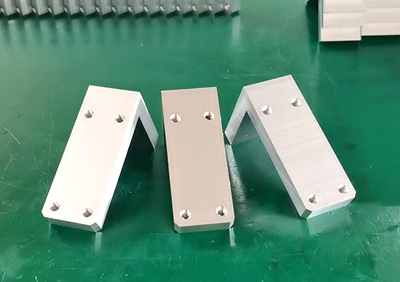 鋁型材CNC零部件加工成本.jpg 鋁型材CNC零部件加工成本.jpg