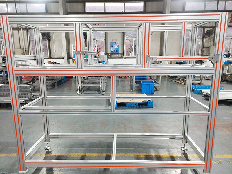 帶蹄腳的鋁型材框架